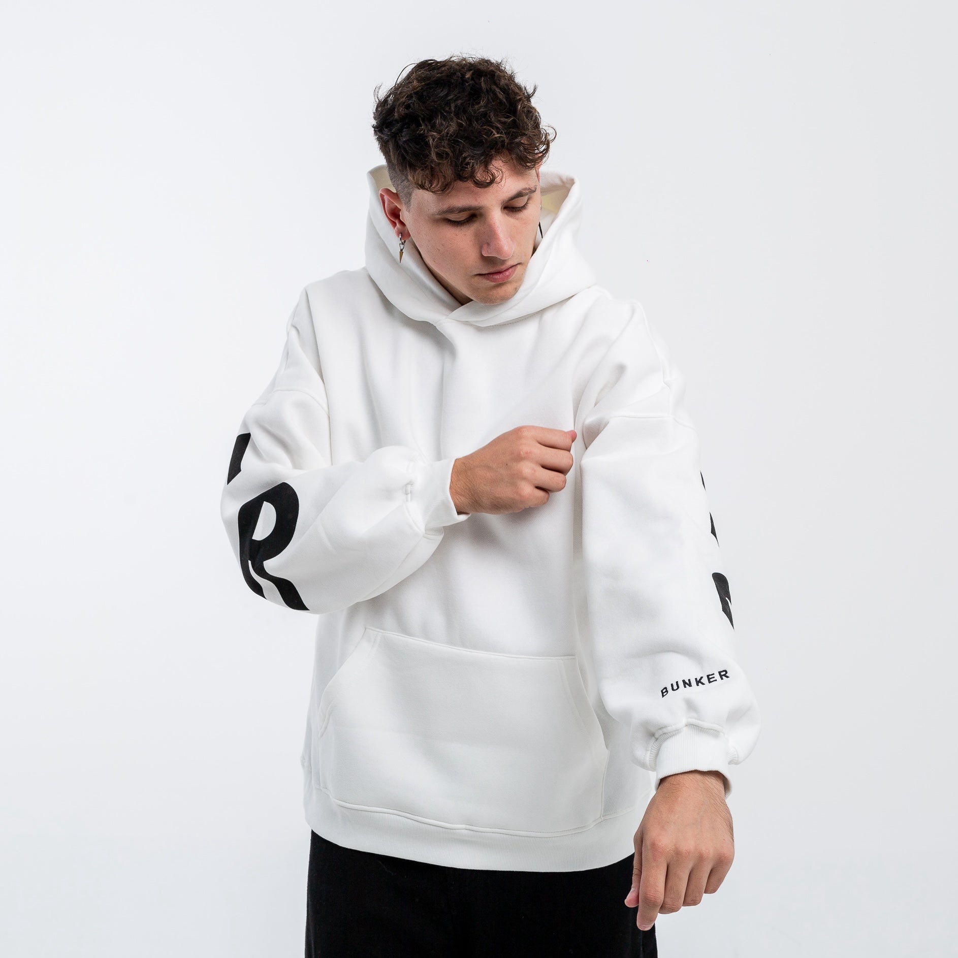 Buzo Canguro Oversize BK
