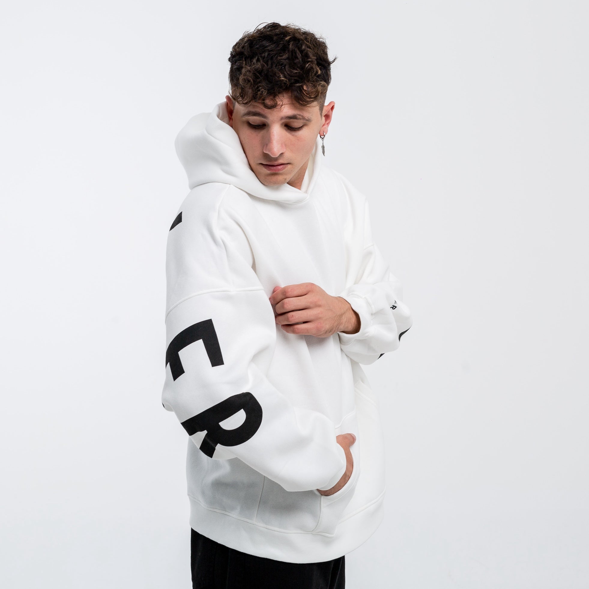 Buzo Canguro Oversize BK