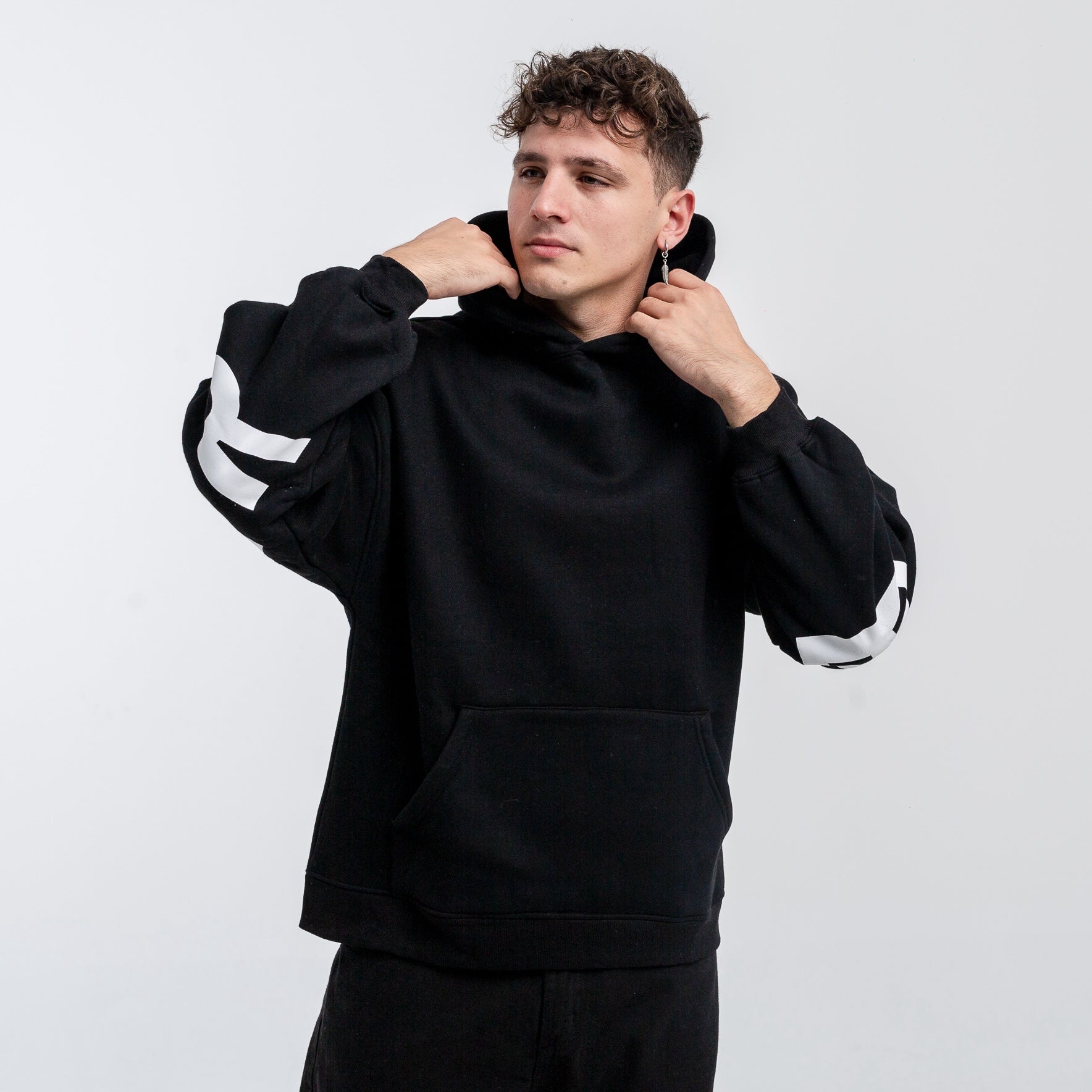 Buzo Canguro Oversize BK
