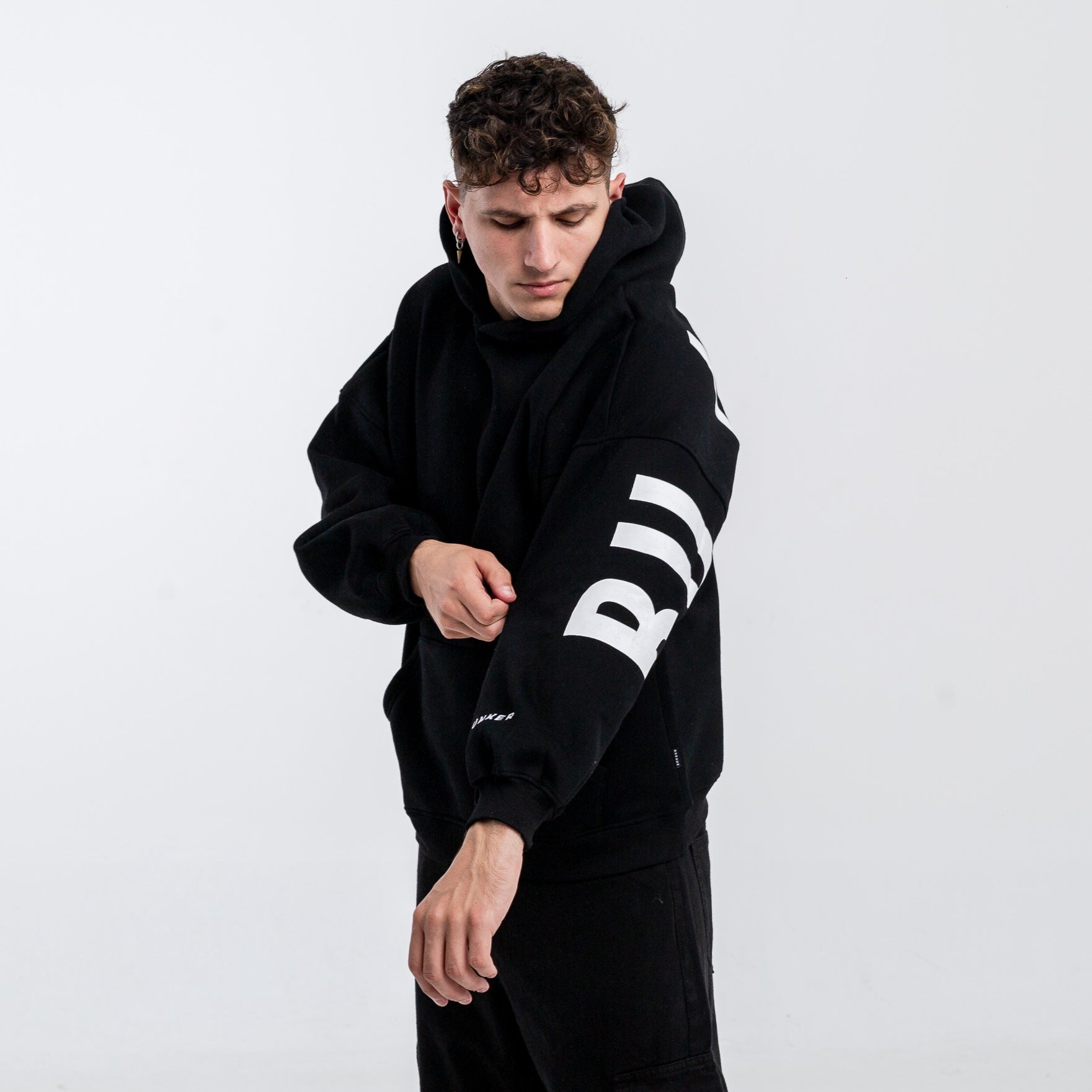 Buzo Canguro Oversize BK